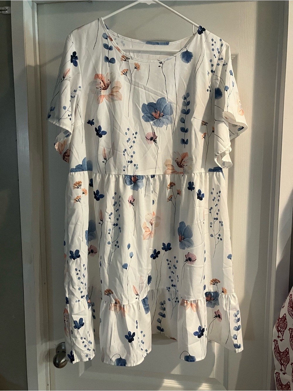 XL SHEIN White Floral Tiered Dress with Blue & Peach Flowers